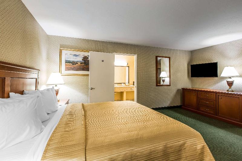 Quality Inn Near China Lake Naval Station image