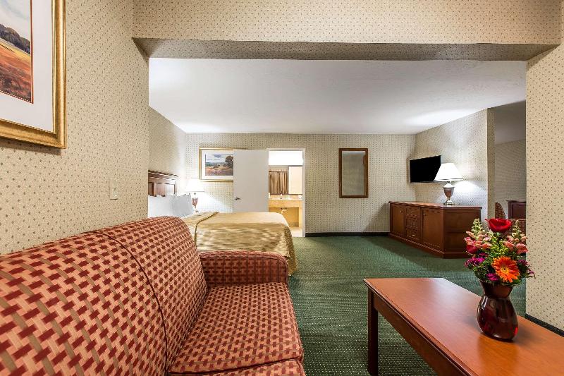 Quality Inn Near China Lake Naval Station image