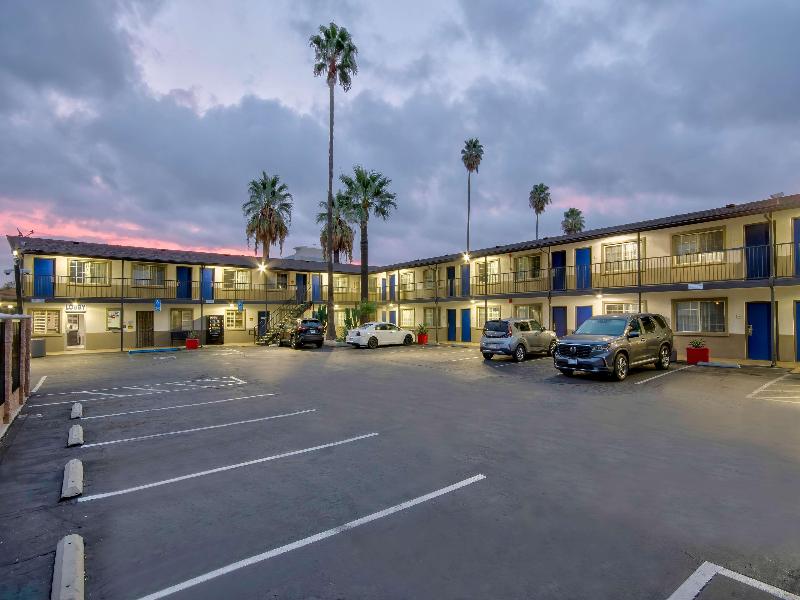 Rodeway Inn San Bernardino image