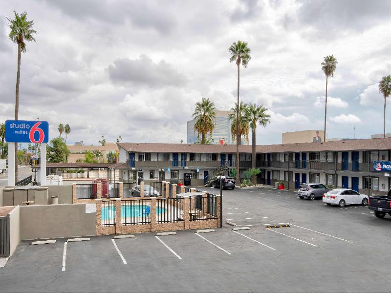 Rodeway Inn San Bernardino image