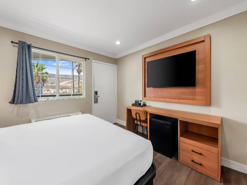 Rodeway Inn San Diego image