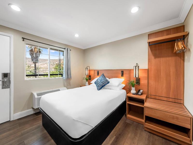 Rodeway Inn San Diego image