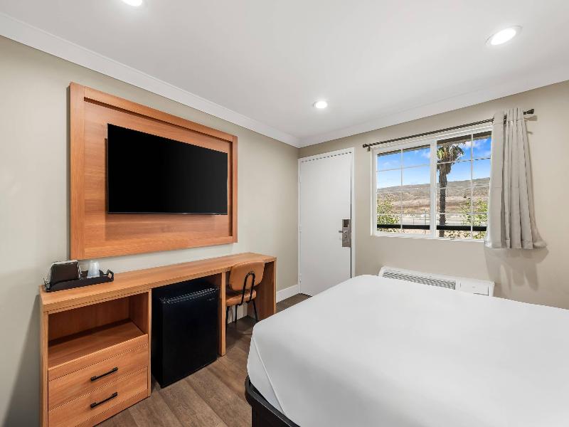 Rodeway Inn San Diego image