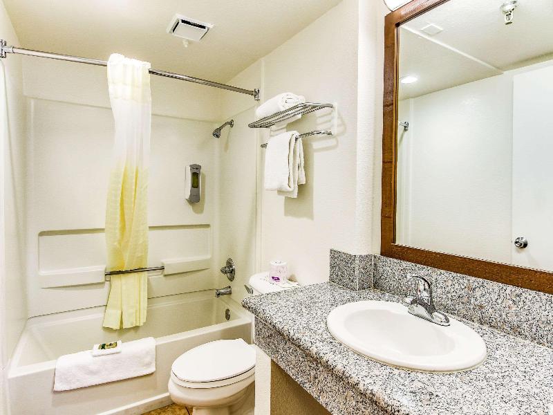 Rodeway Inn San Diego image