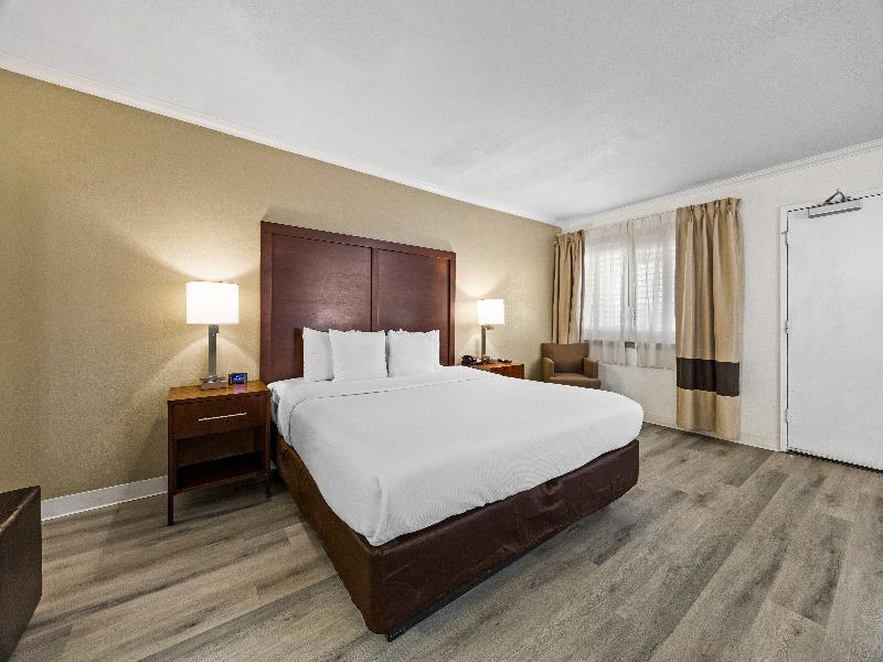 Comfort Inn Santa Cruz image