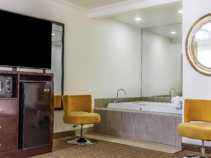 Comfort Inn Santa Cruz image
