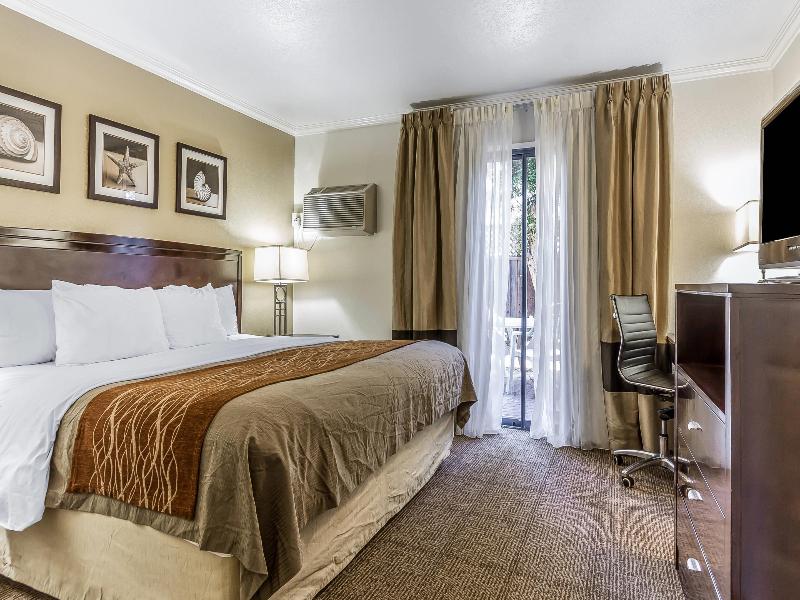 Comfort Inn Santa Cruz image