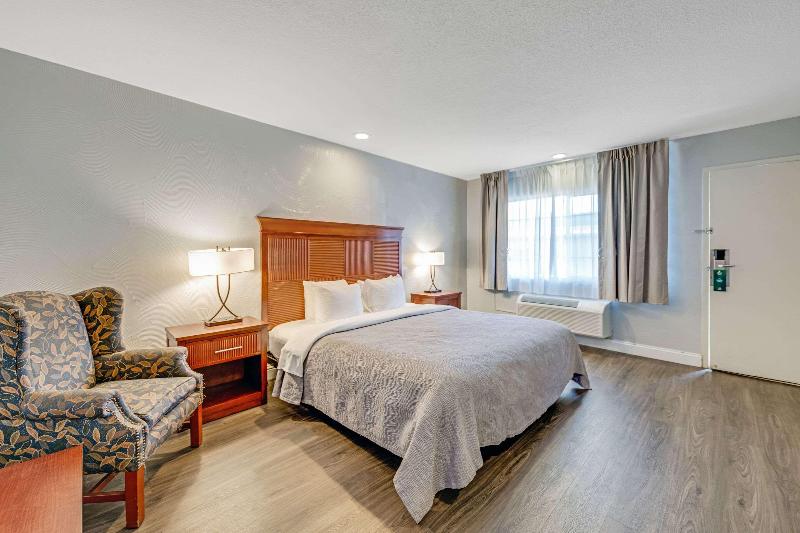 Quality Inn Santa Cruz image