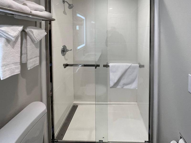 Quality Inn Tracy I-205 image