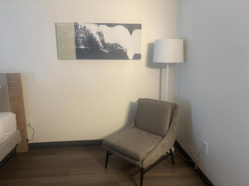 Spark by Hilton Lakewood Denver Southwest photo 3