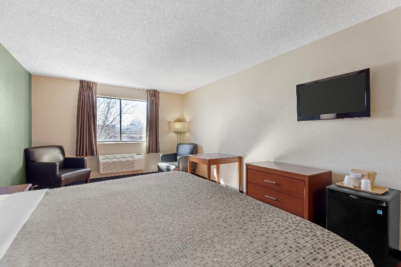 Econo Lodge Longmont Area image