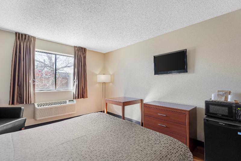 Econo Lodge Longmont Area image