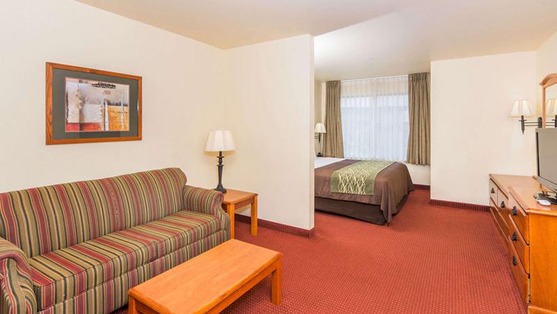 SUITE KING SIZE BED