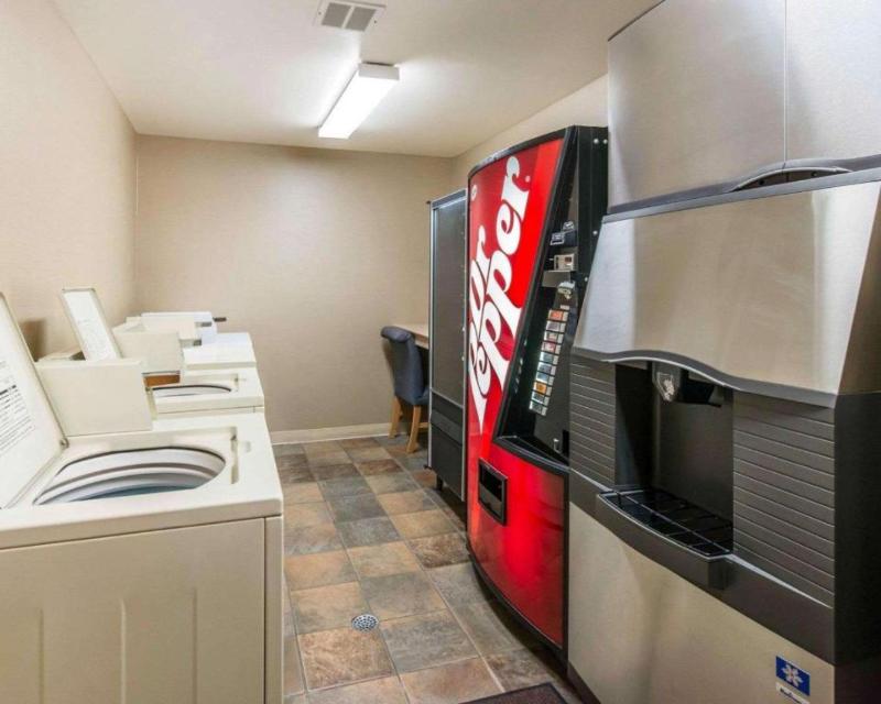 Comfort Inn Salida Area image