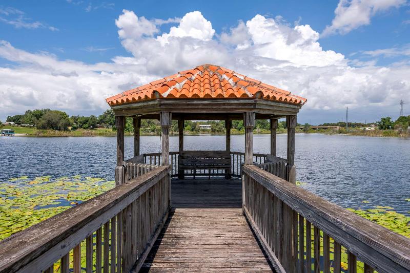 Quality Inn & Suites Mt Dora North image