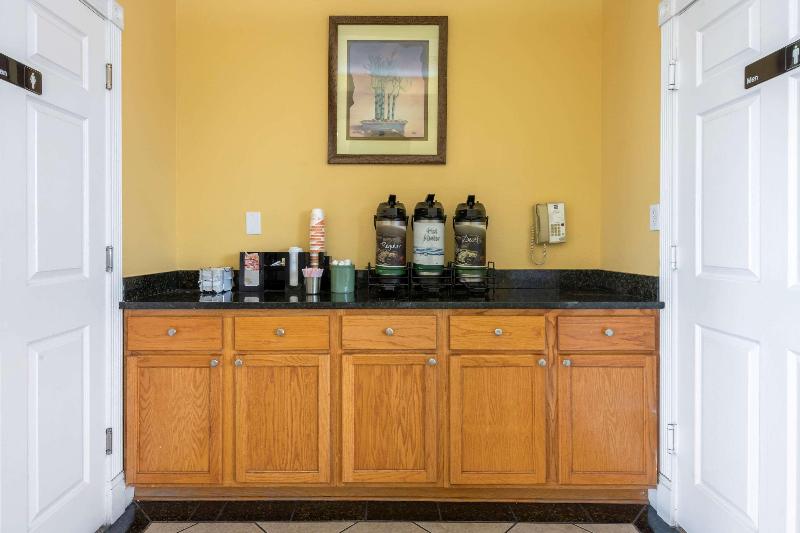 Quality Inn & Suites Mt Dora North image