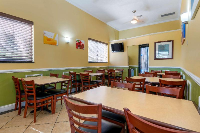 Quality Inn & Suites Mt Dora North image