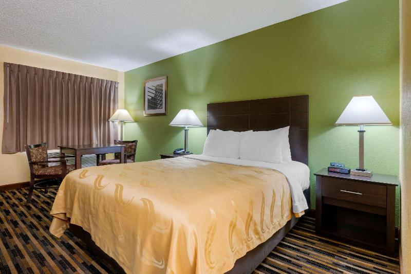 Quality Inn & Suites Mt Dora North image