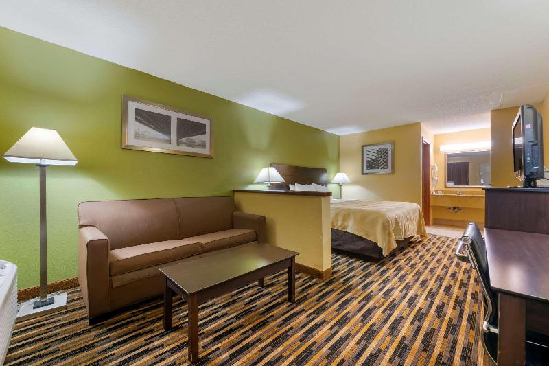 Quality Inn & Suites Mt Dora North image