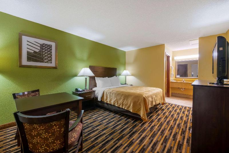 Quality Inn & Suites Mt Dora North image