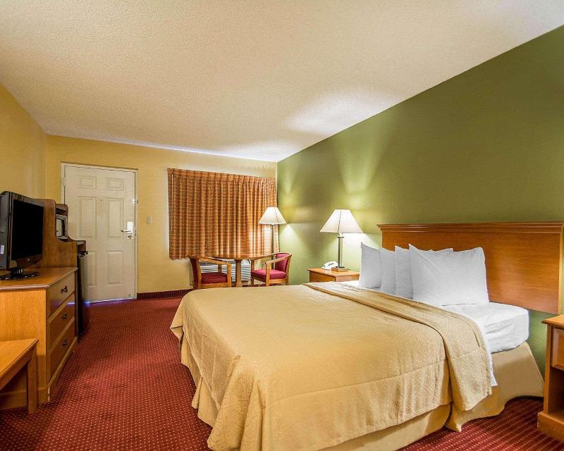 Quality Inn & Suites Mt Dora North image