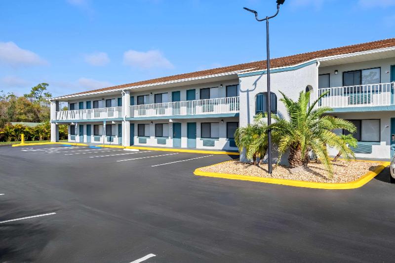 Quality Inn near Blue Spring image