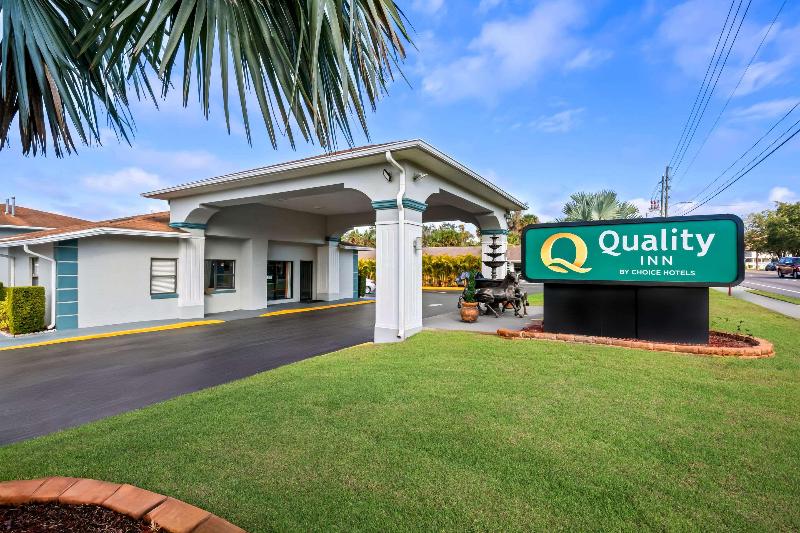 Quality Inn near Blue Spring image