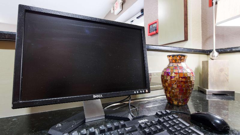 Best Western Waldo Inn & Suites image