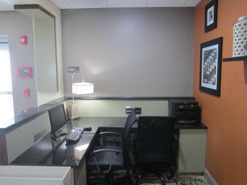 Best Western Waldo Inn & Suites image