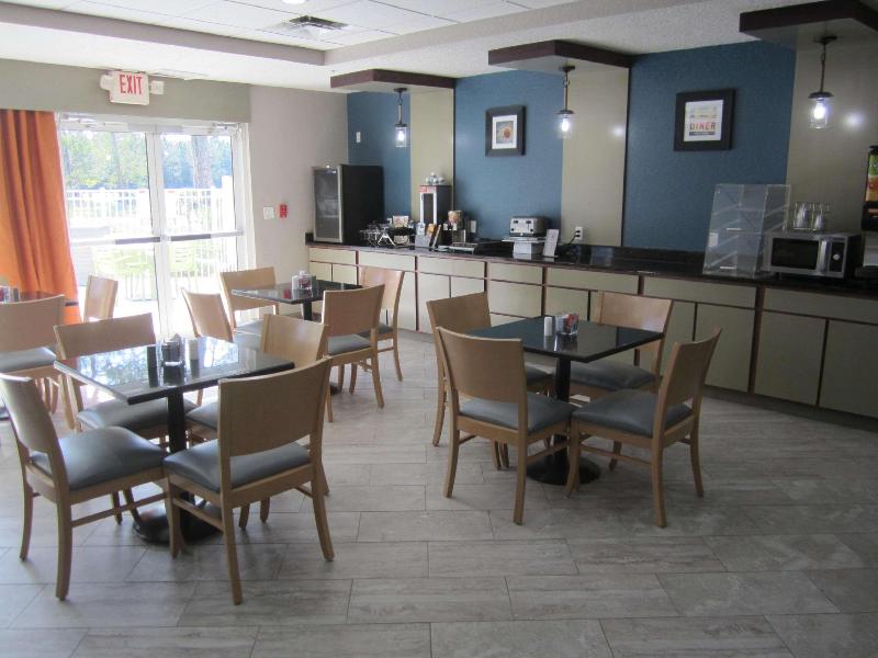 Best Western Waldo Inn & Suites image