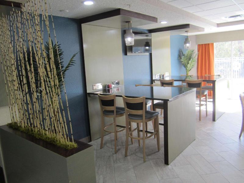 Best Western Waldo Inn & Suites image