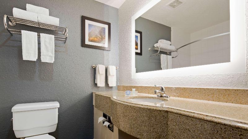 Best Western Waldo Inn & Suites image
