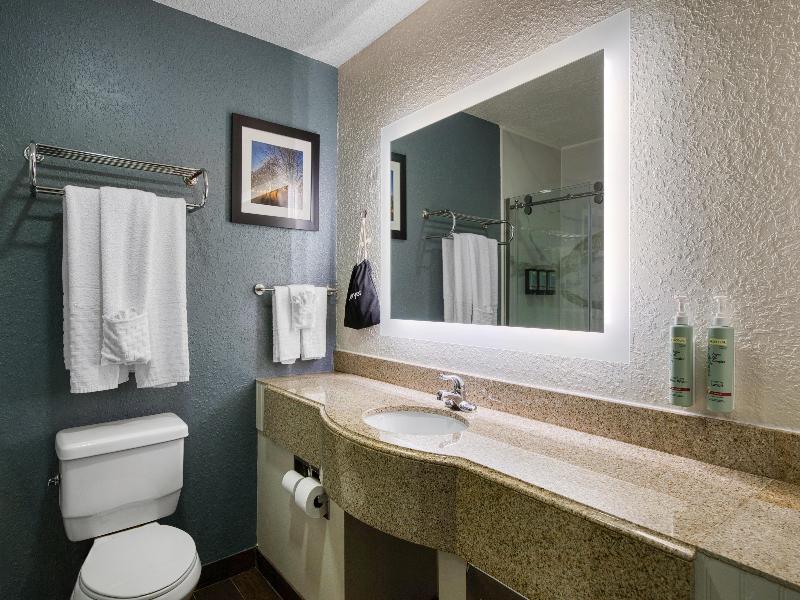 Best Western Waldo Inn & Suites image