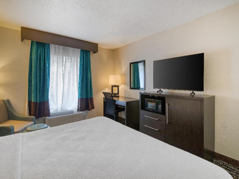 Best Western Waldo Inn & Suites image