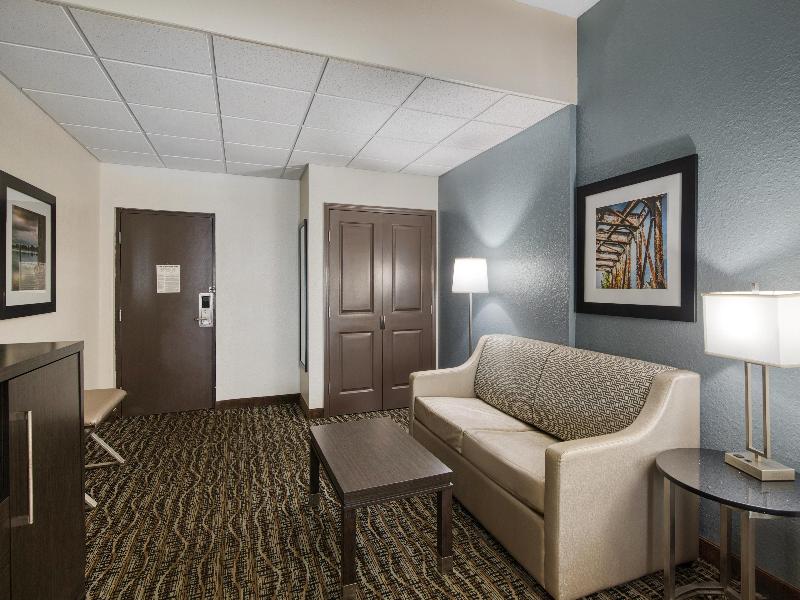 Best Western Waldo Inn & Suites image
