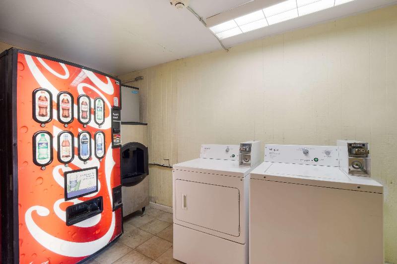 Quality Inn & Suites Statesboro Area - фото отеля