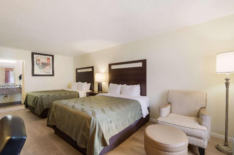 Quality Inn & Suites Statesboro Area - фото отеля