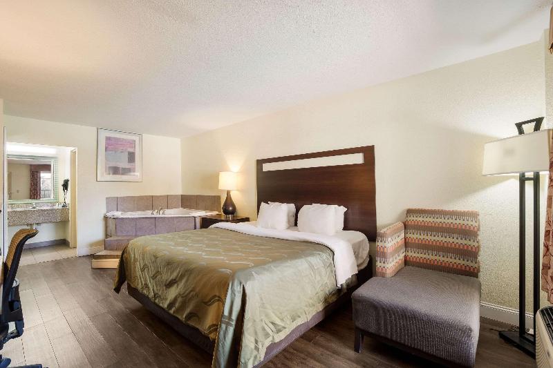 Quality Inn & Suites Statesboro Area - фото отеля