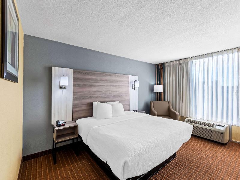Quality Inn Fort Dodge image