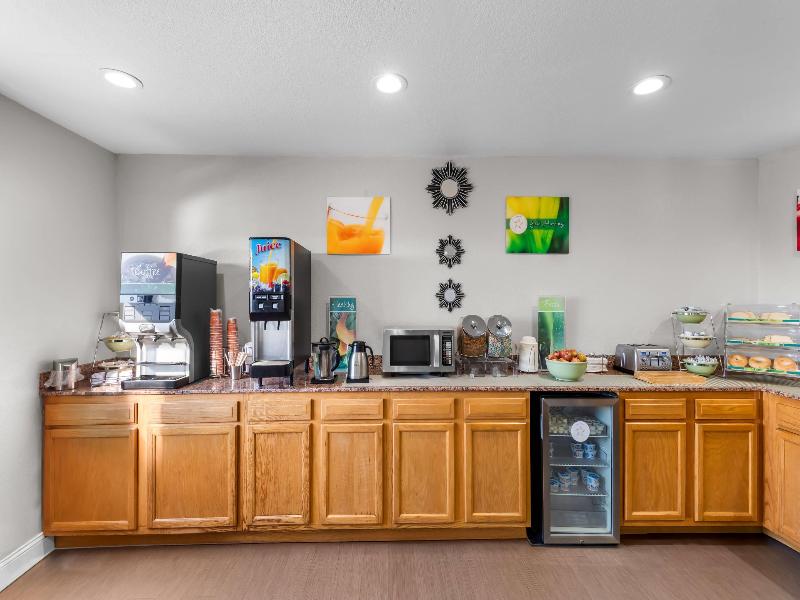 Quality Inn Waverly Area image