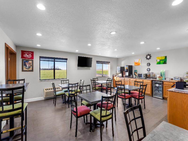 Quality Inn Waverly Area image
