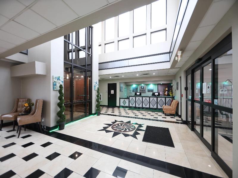 Quality Inn & Suites  Mattoon Area