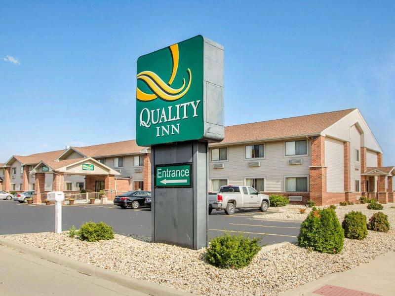 Quality Inn Ottawa near Starved Rock State Park image