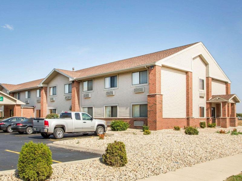 Quality Inn Ottawa near Starved Rock State Park image