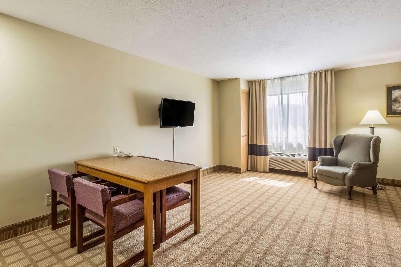 Quality Inn I-74 Batesville image