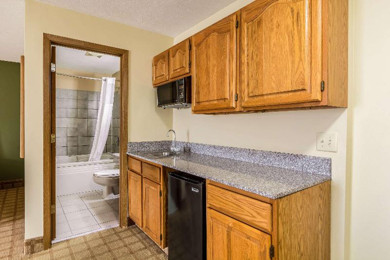 Quality Inn I-74 Batesville image