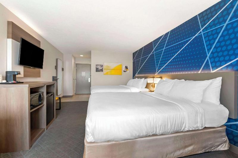 Comfort Inn Edinburgh - Columbus image