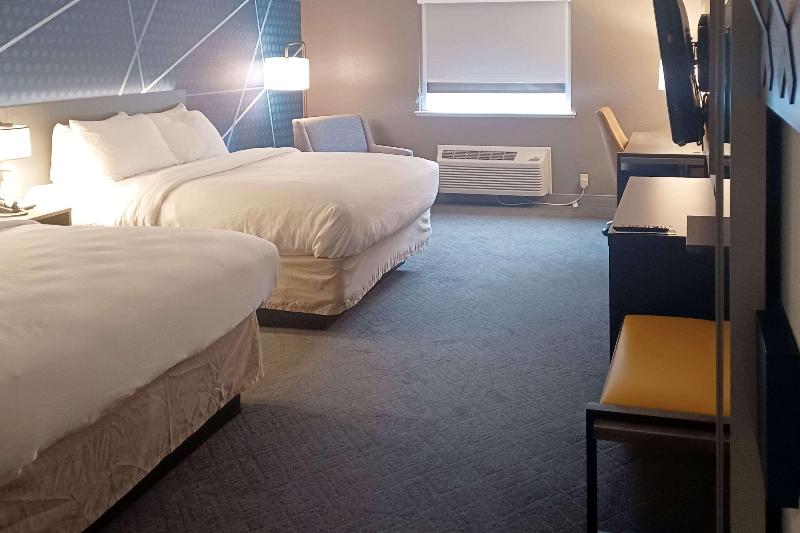 Comfort Inn Edinburgh - Columbus image