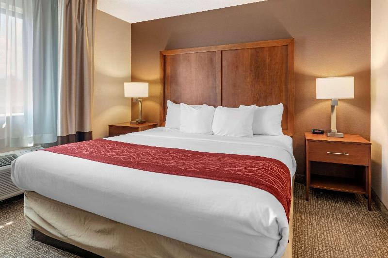 Comfort Inn Lawrenceburgh Area image