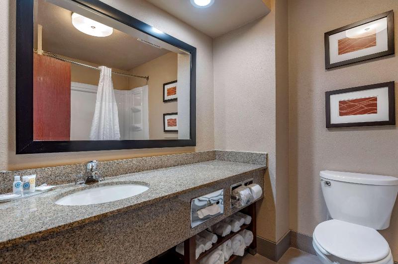 Comfort Inn Lawrenceburgh Area image